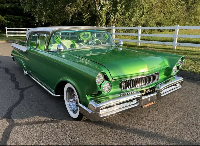 1957 Mercury Montclair