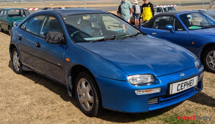 1998 Mazda 323F